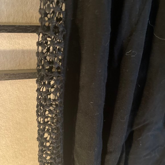 Little Black Dress, Lace shift, deep v-neck, lace sleeves - Picture 4 of 6